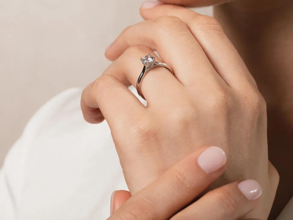 Diamantring Classic 4 Hidden Halo