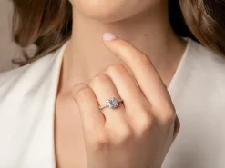 Diamantring Emerald Halo Pavé