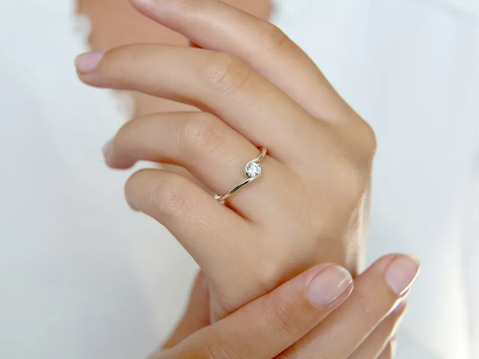 Spannring Touch mit Diamant