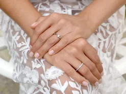 Spannring Twist mit Diamant